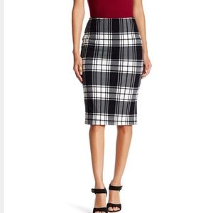 Bobeau Tube Skirt